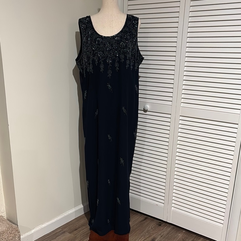 Chadwick Women's Plus Size Navy Blue Sequin Formal Evening Dress